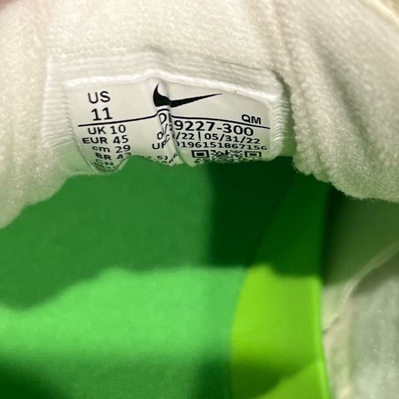 Men’s Nike BRSB Size 11 Limited Colorway Never worn - Picture 2 of 6